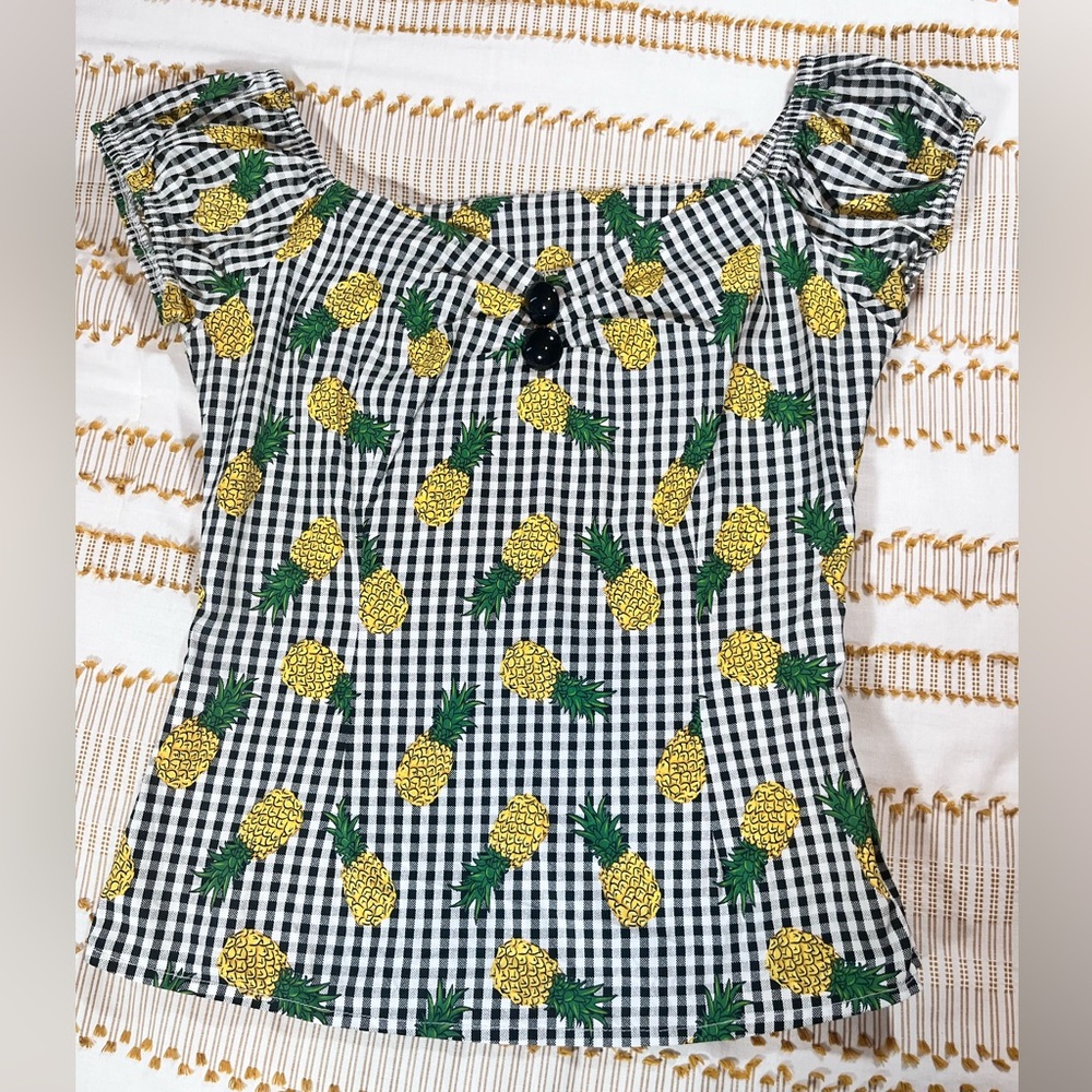 Yarn & Ink 1950s Rockabilly blouse